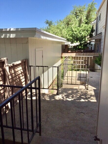 Outside Patio - 6106 Vance Jackson Rd