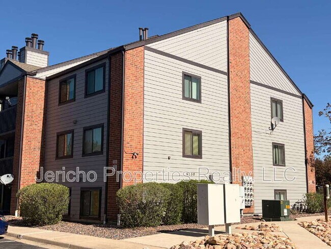 Building Photo - 6350 Oak St