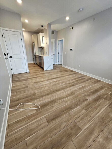 Building Photo - 801 N 40th St