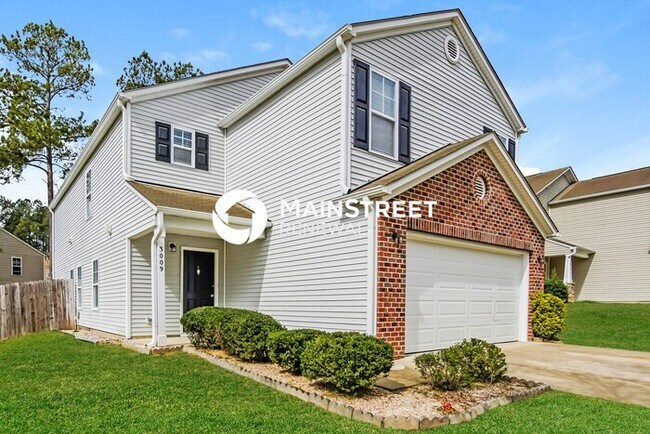 Building Photo - 4 Bedroom Pet-Friendly Home in KNIGHTDALE, NC with Main Street Renewal