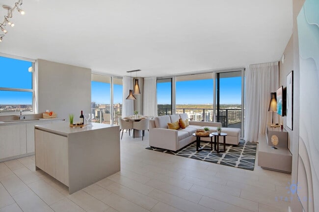 Building Photo - 4010 S Ocean Dr