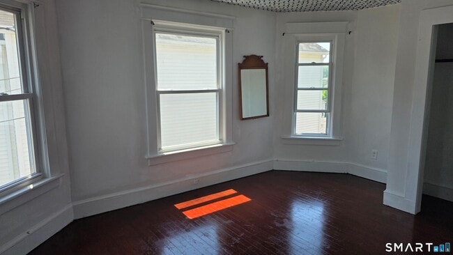 Building Photo - 38 Homestead Ave