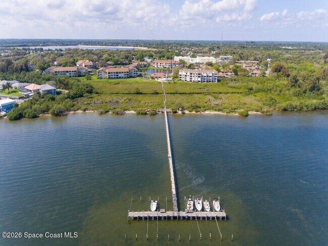 Building Photo - 6240 E Mirror Lake Dr