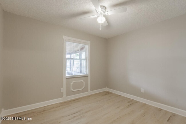 Building Photo - 1050 Assisi Ln