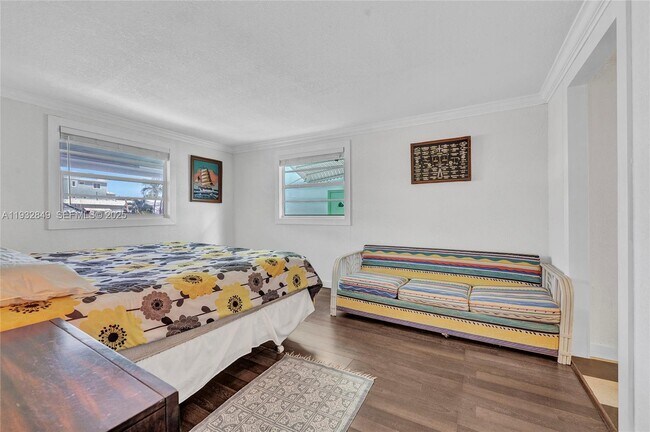 Building Photo - 203 Allen Ave