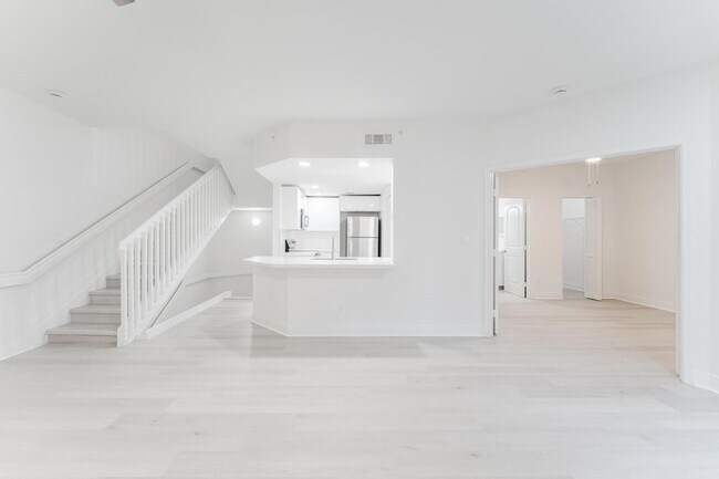 Building Photo - 20889 St Andrews Blvd