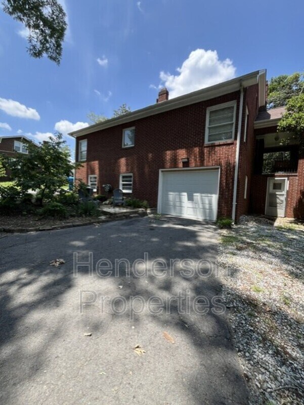Building Photo - 1631 Maple Ave