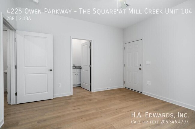 Building Photo - 4225 Owen Pkwy
