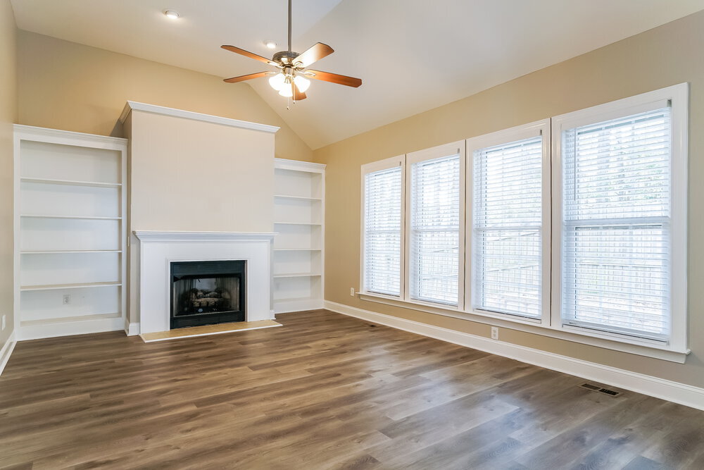 Building Photo - 8537 Battery Crest Ln