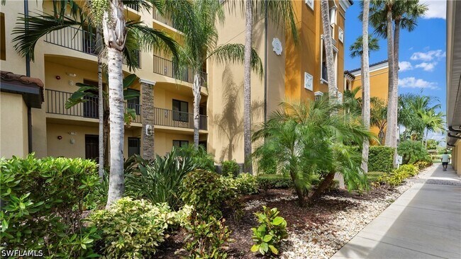 Building Photo - 9727 Acqua Ct