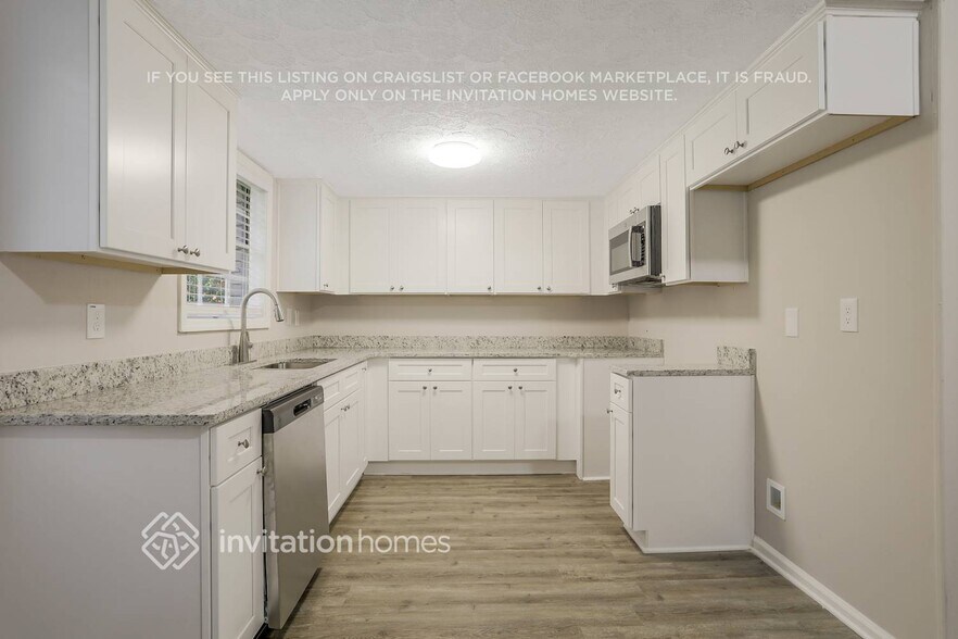 Building Photo - 4164 Forest Ct