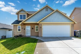 Building Photo - Spacious 3 Bed, 2.5 Bath Home in Spokane V...