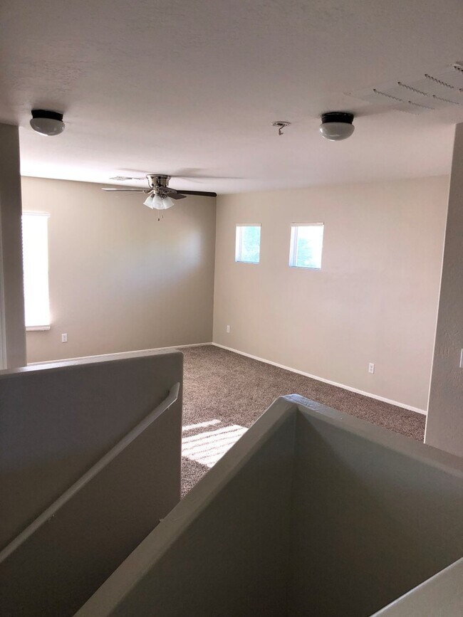 Building Photo - Beautiful Copper Basin Home