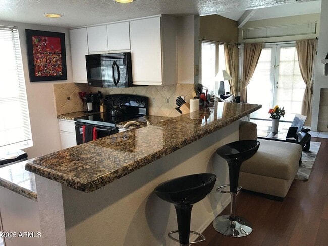 Building Photo - 7675 E McDonald Dr