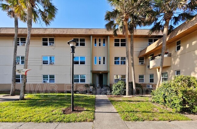 Primary Photo - 224 16th Ave N