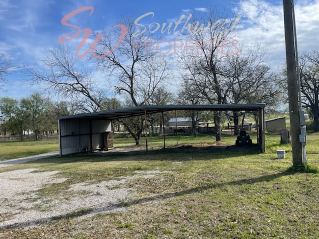 Building Photo - 3 Bedroom 2 Bathroom in the country!