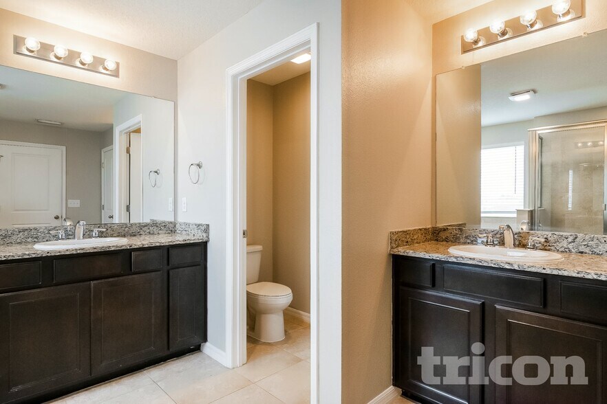 Building Photo - 6411 Devesta Lp