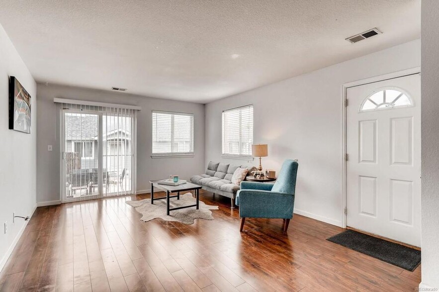 Living Room 1 - 5429 Elm Ct