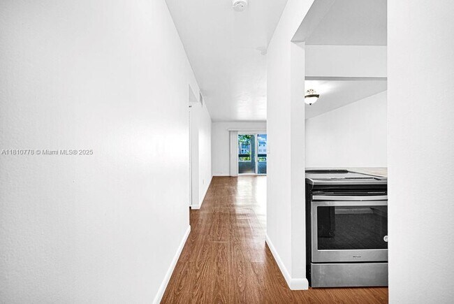 Building Photo - 7720 Camino Real