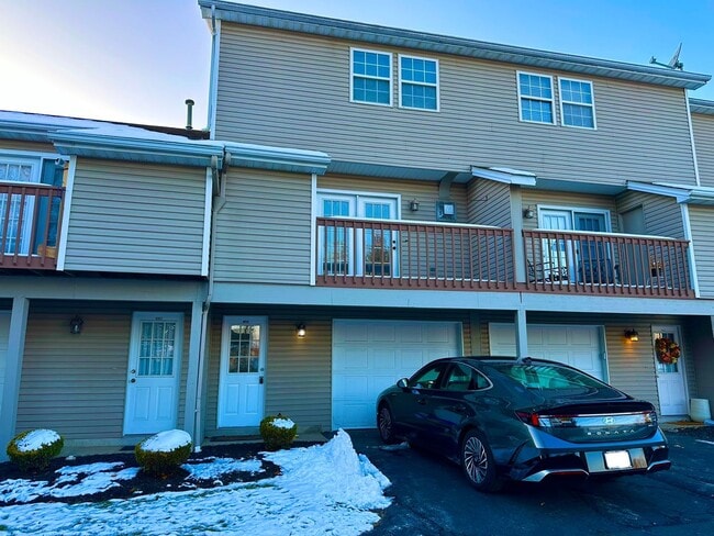 Building Photo - 6935 Tippecanoe Rd