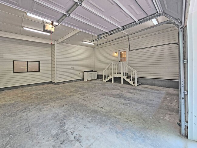 Building Photo - COMING: Spacious East Cobb Cape Cod with Main-Level Primary Suite & 3-Car Garage