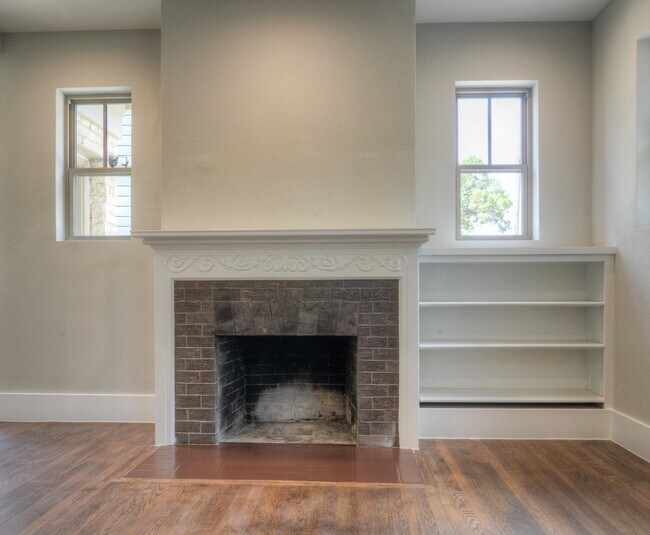 Building Photo - 3109 Walling Dr