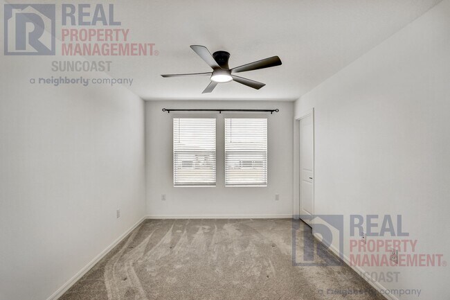 Building Photo - 8937 Daybreak St