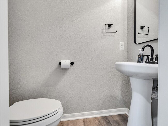 Building Photo - 948 Ponte Serra Dr