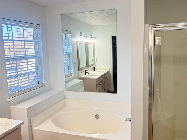 Building Photo - 3501 Bogan Mill Rd NE