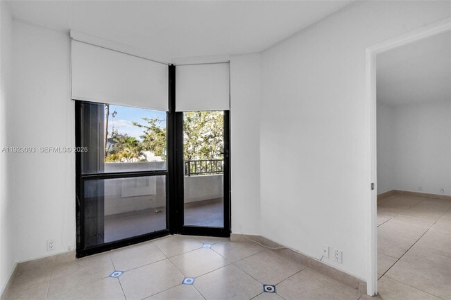 Building Photo - 121 Crandon Blvd