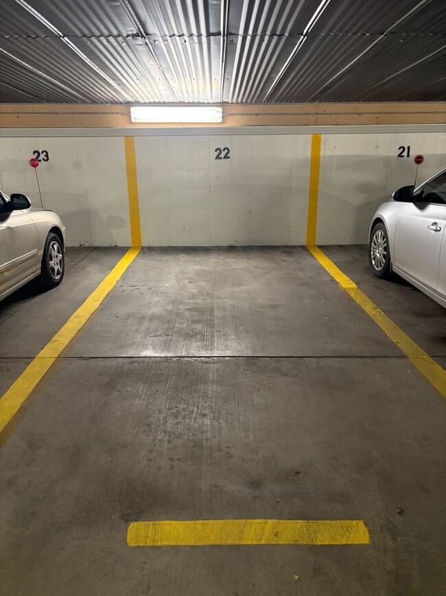 Building Photo - Spacious 2-Bedroom Apartment in 62+ Community – Quiet 3rd Floor with Indoor Parking