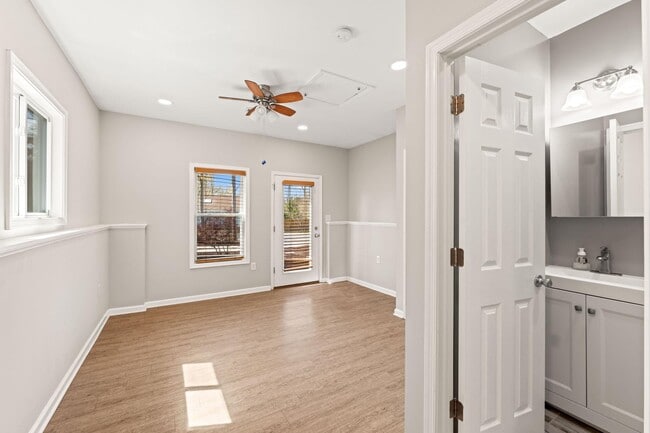 Building Photo - 8635 Old Mt Vernon Rd