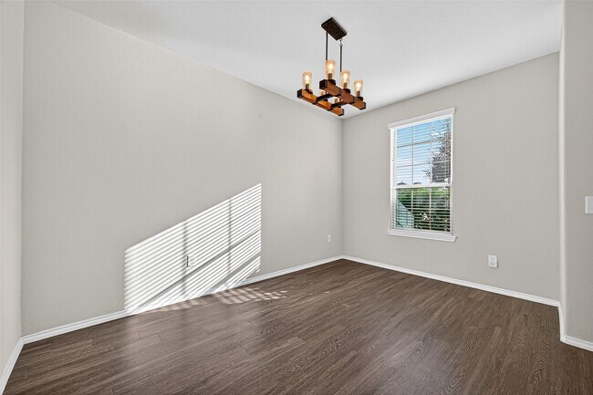Building Photo - 5027 Brewcastle Ln