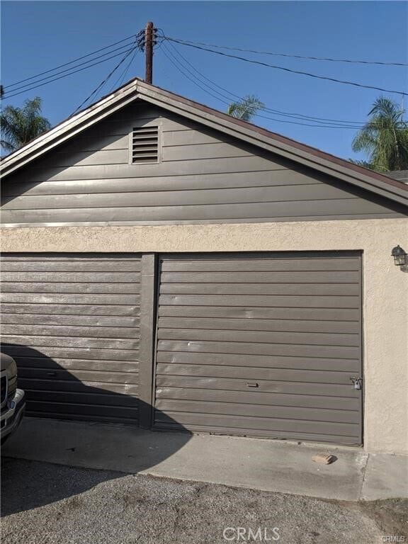 Building Photo - 11640 Coldbrook Ave