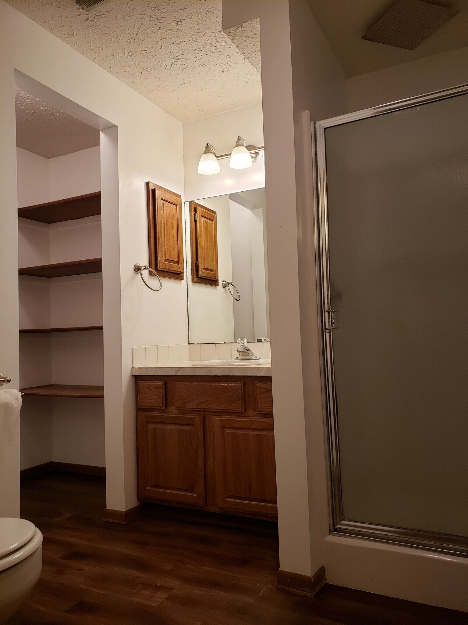 Bathroom #2 - 5501 S 32nd Cir