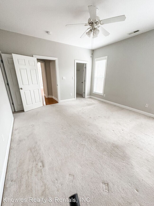 Building Photo - 4 br, 3 bath House - 5033 Gorham Avenue