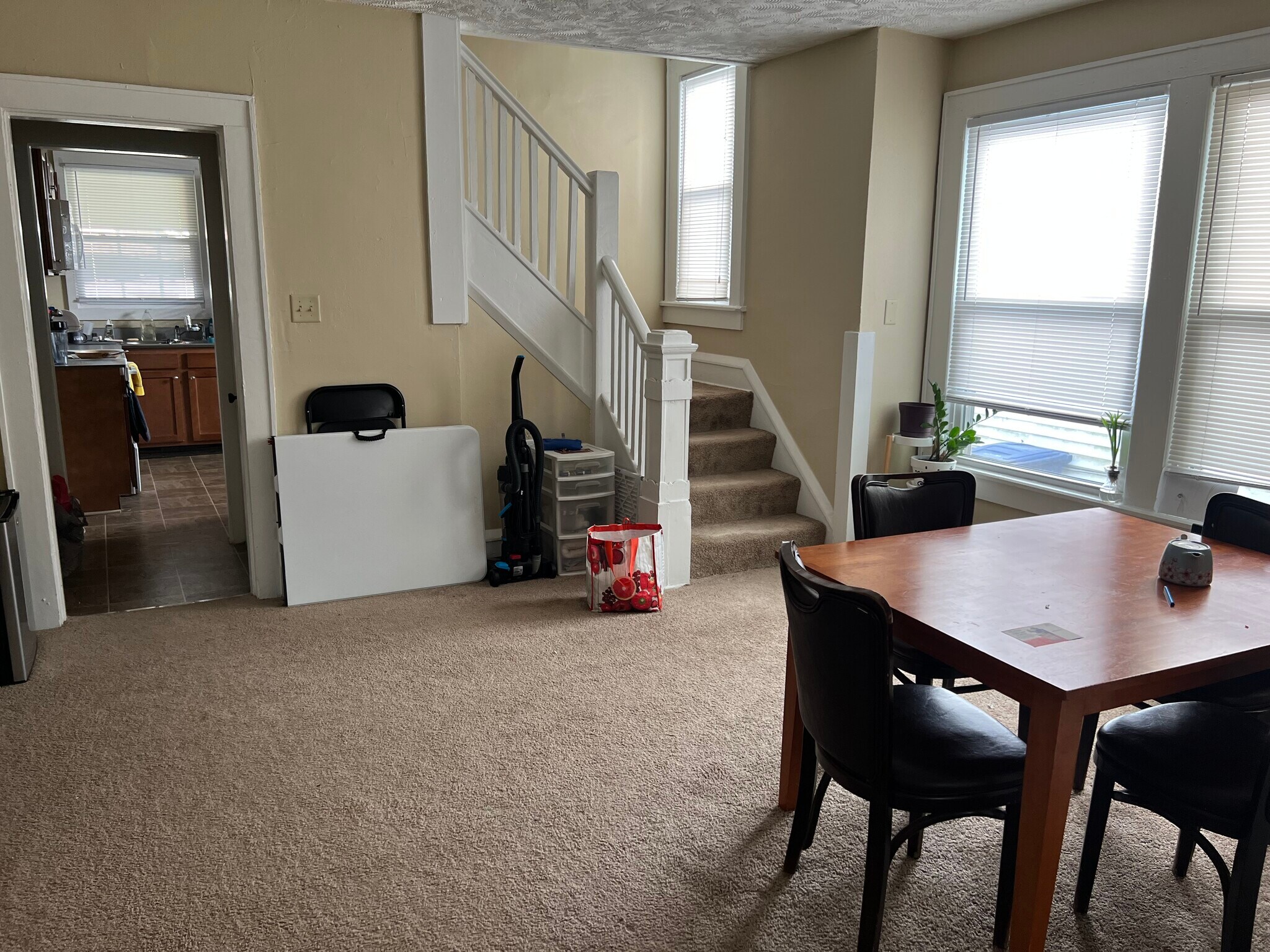 Dining area - 360 E Tompkins St