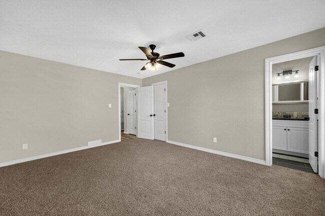 Building Photo - Remodeled