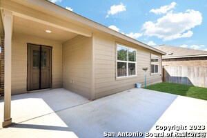 Building Photo - 9242 Landa Falls