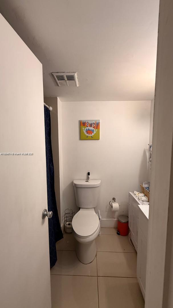 Building Photo - 4330 NW 79th Ave