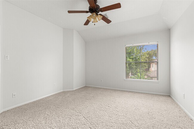 Building Photo - 1807 Rustic Hills Ct