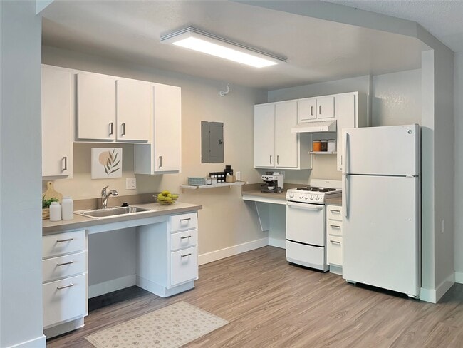 Building Photo - 900 17th St