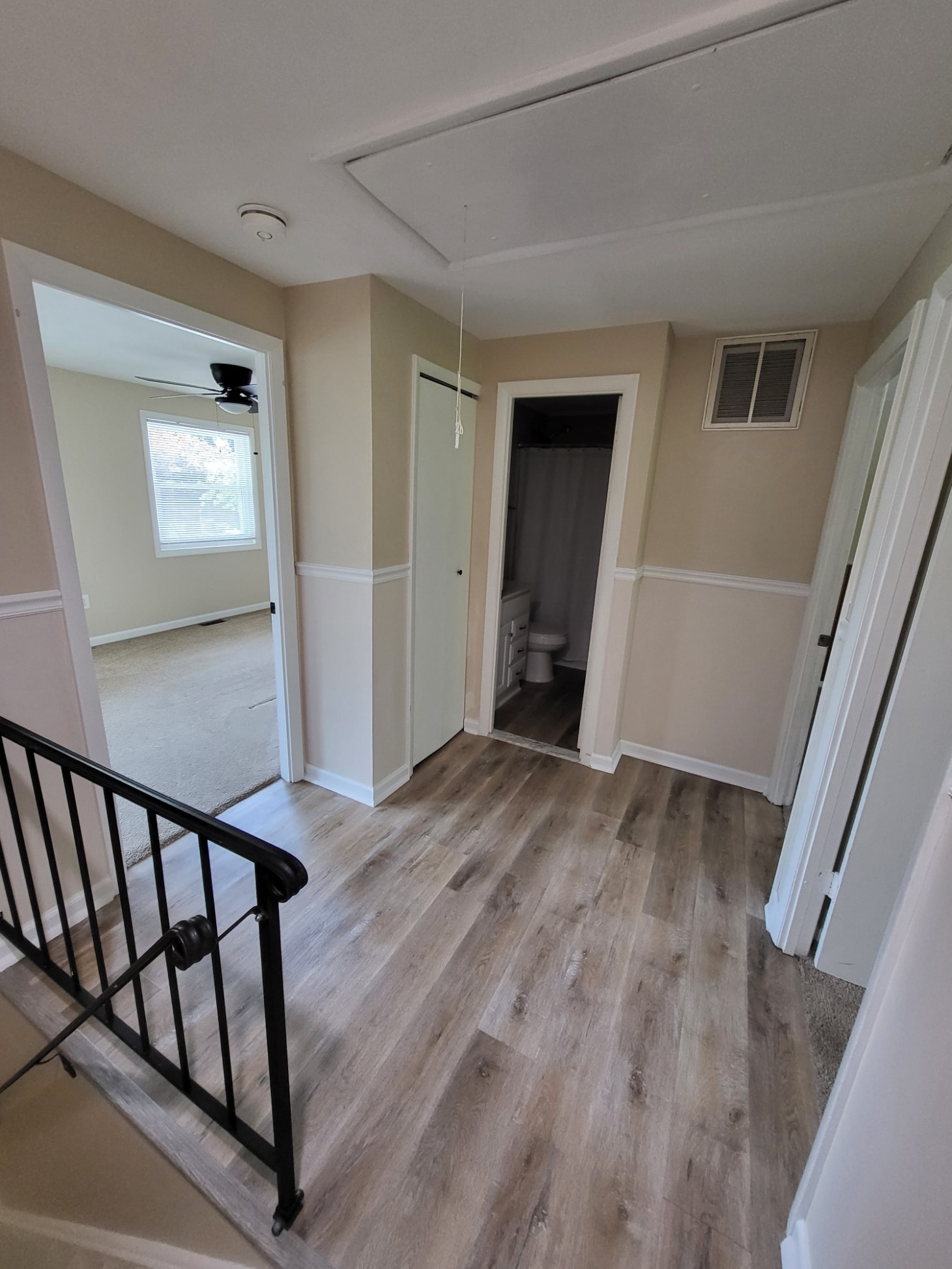 Hallway 2nd Floor - 152 Seagull Dr