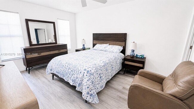 Building Photo - 5339 Treetops Dr