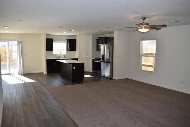 Building Photo - 4027 Bayonet Dr