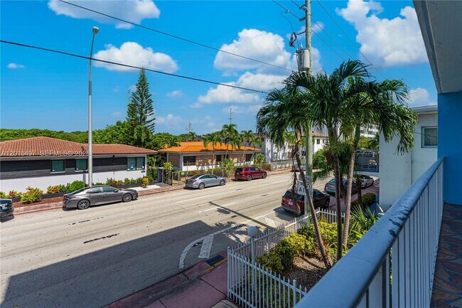 Building Photo - 8340 Harding Ave