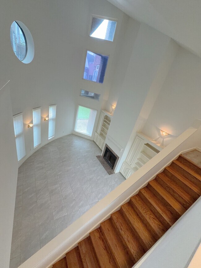 Building Photo - 11852 Taylorcrest Rd