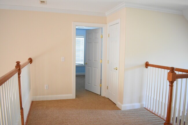 Building Photo - 1305 Wakefield Ct