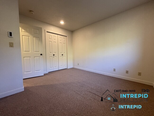 Building Photo - 116 Buckaroo Cir