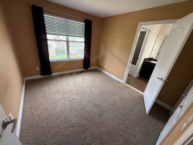 Building Photo - 26993 Maxwell Ct